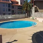 4pa32 Dans Avec Piscine Et Parking Appartement Collioure