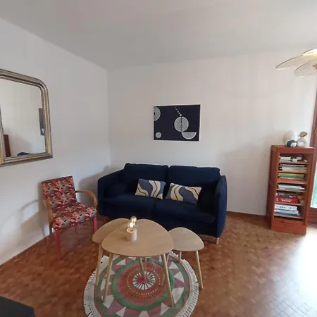 4pa32 Dans Avec Piscine Et Parking Apartmán *