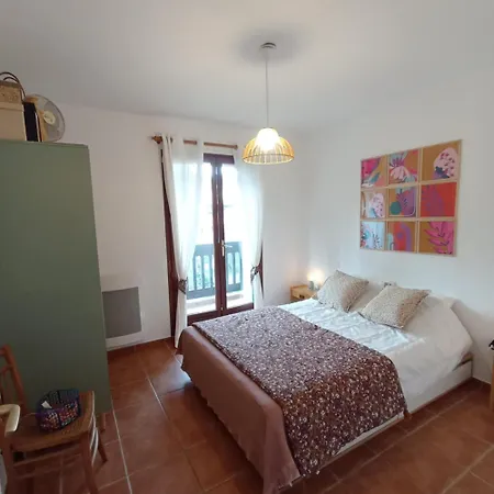 4pa32 Dans Avec Piscine Et Parking